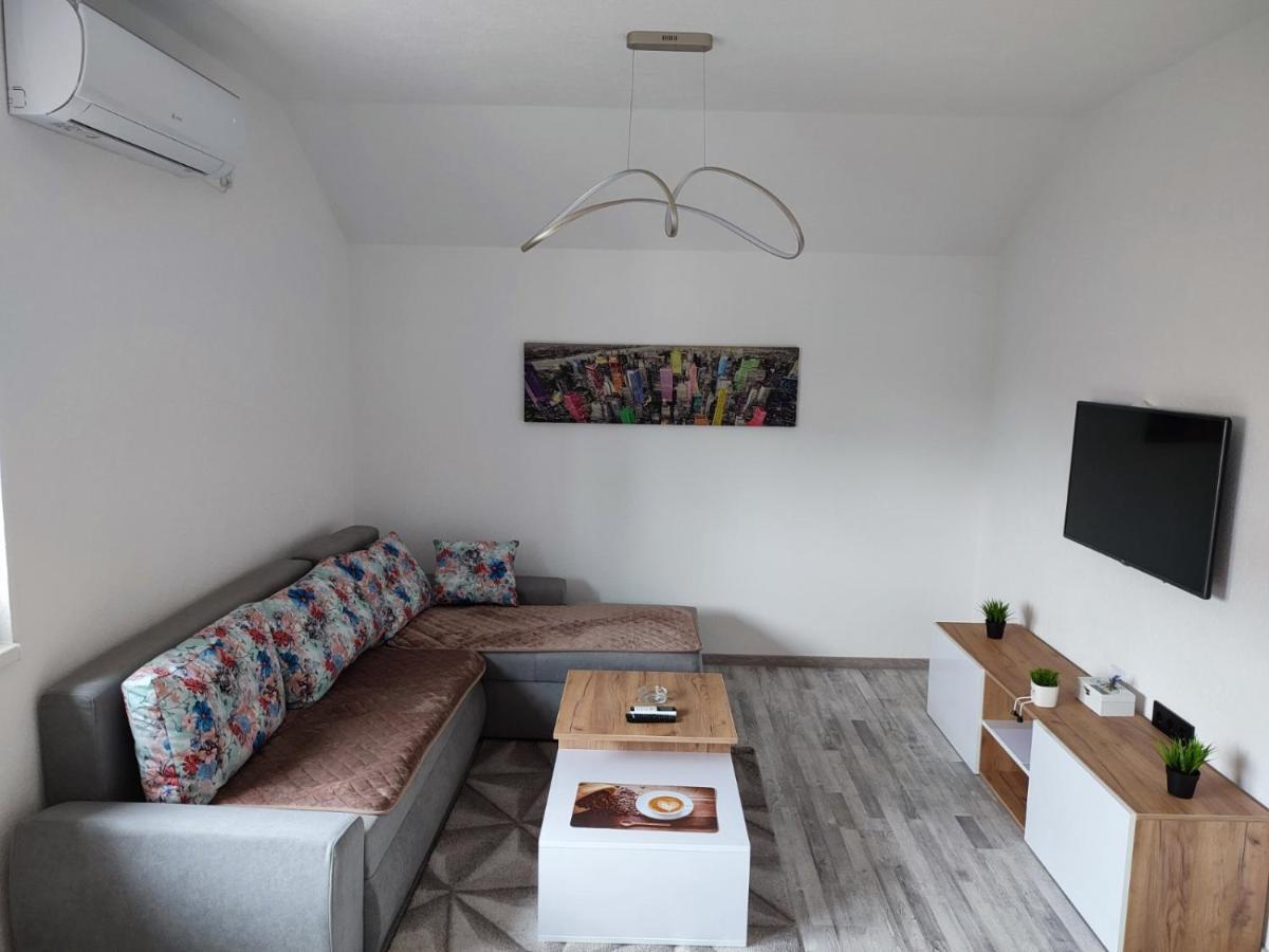 Bella Apartman Brčko Exteriör bild